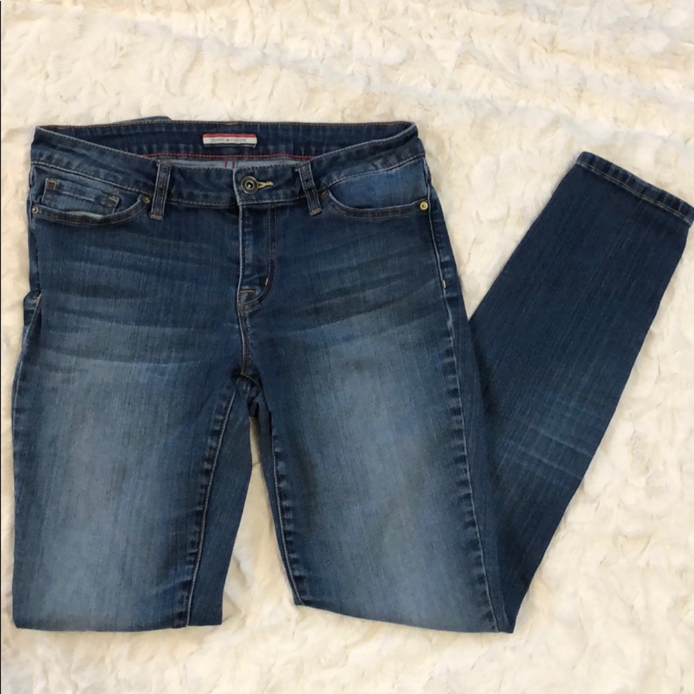 EUC Tommy Hilfiger Skinny Jeans 4 Regular